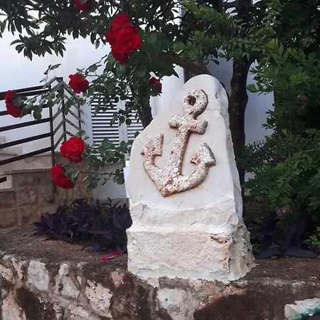 With A Parking Space Zavala, Hvar - 8710 Apartment Jelsa (Hvar)