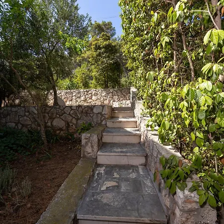 With Parking Space Zavala, Hvar - 8710 شقة