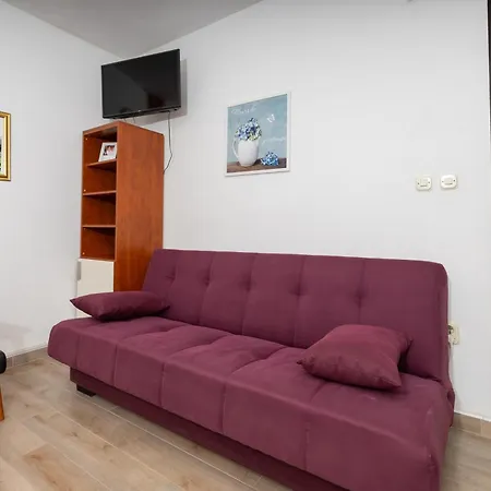 With Parking Space Zavala, Hvar - 8710 شقة