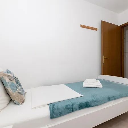 With Parking Space Zavala, Hvar - 8710 ييلسا