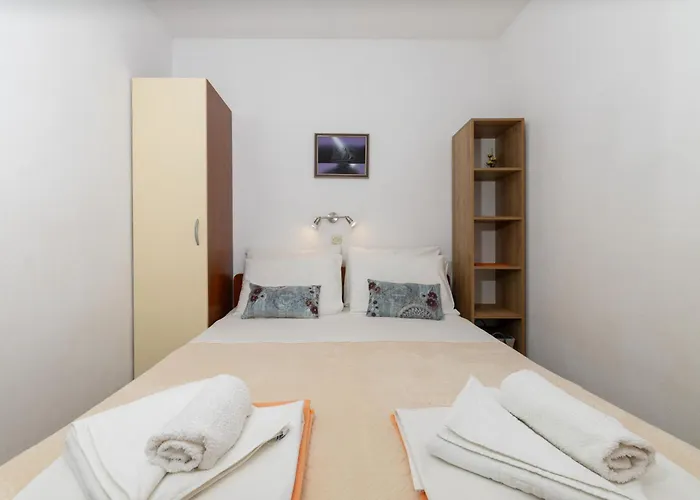 With Parking Space Zavala, Hvar - 8710 Διαμέρισμα