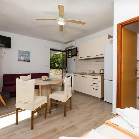 With Parking Space Zavala, Hvar - 8710 Apartamento *