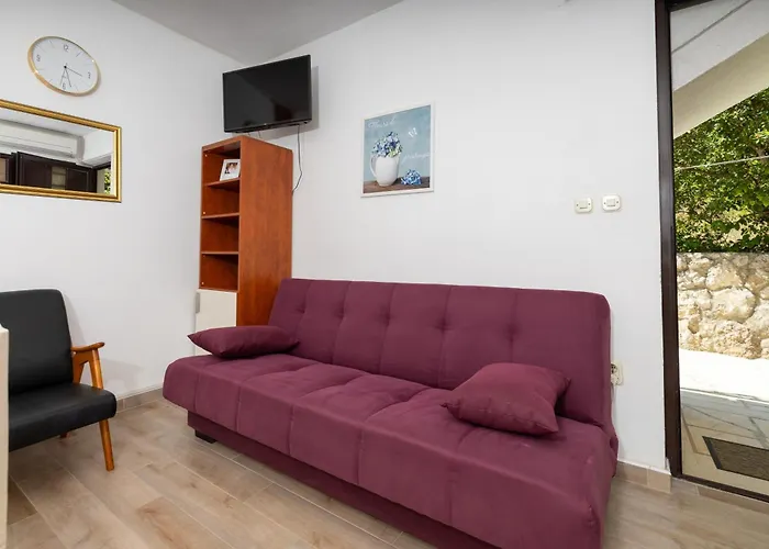 Apartment With Parking Space Zavala, Hvar - 8710
